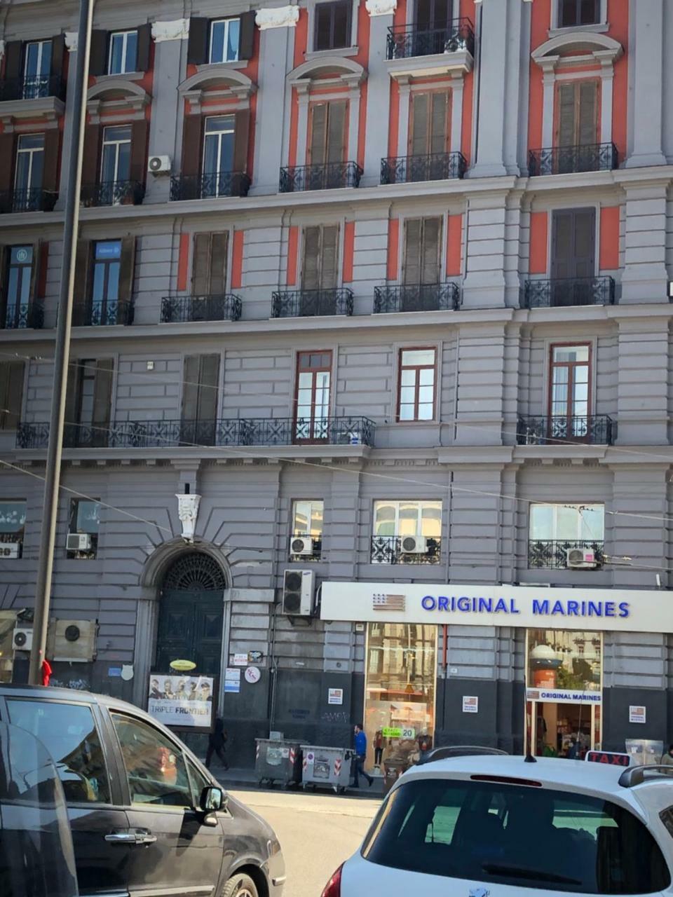 Pit Stop Napoli Centrale Экстерьер фото